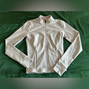 Oner Active Timeless Jacket Sand Size Small EFFORTLESS SHORTS AVAILABLE